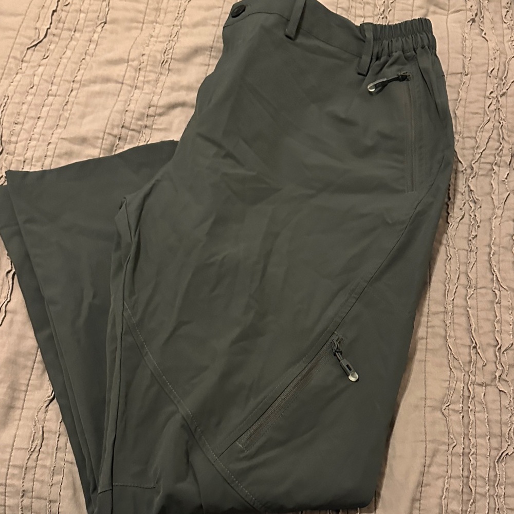 Men's Cargo Pants in Dark Gray